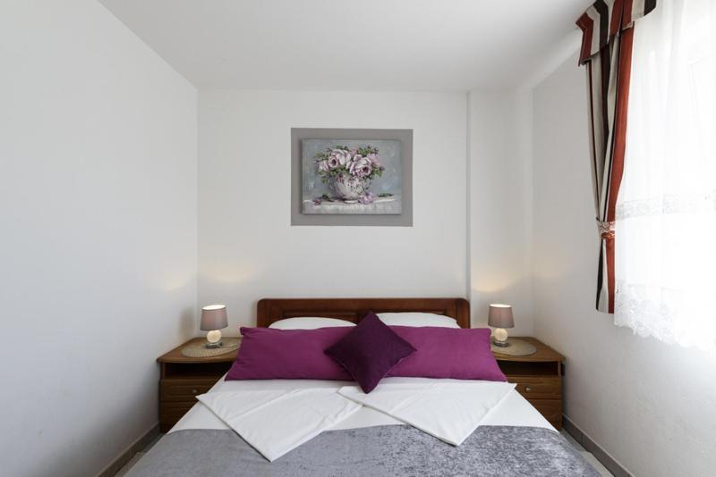 Apartments Luka - Trogir, Marina 150M From The Beach Exterior photo