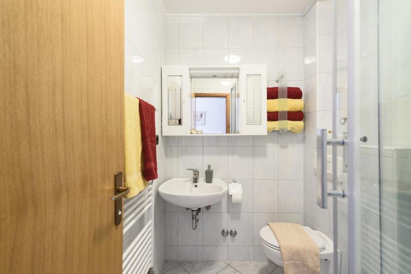 Apartments Luka - Trogir, Marina 150M From The Beach Exterior photo